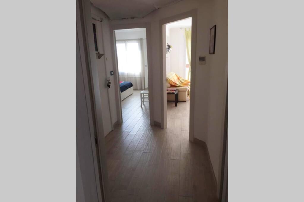 Grand F2 60Mq Centre Antibes, Proche Plages, Commerces, 2 Balcons, Parking, Train, Bus, Deco Vintage, Pet Friendly, Ideal Famille Ou 1-2 Couples Buitenkant foto