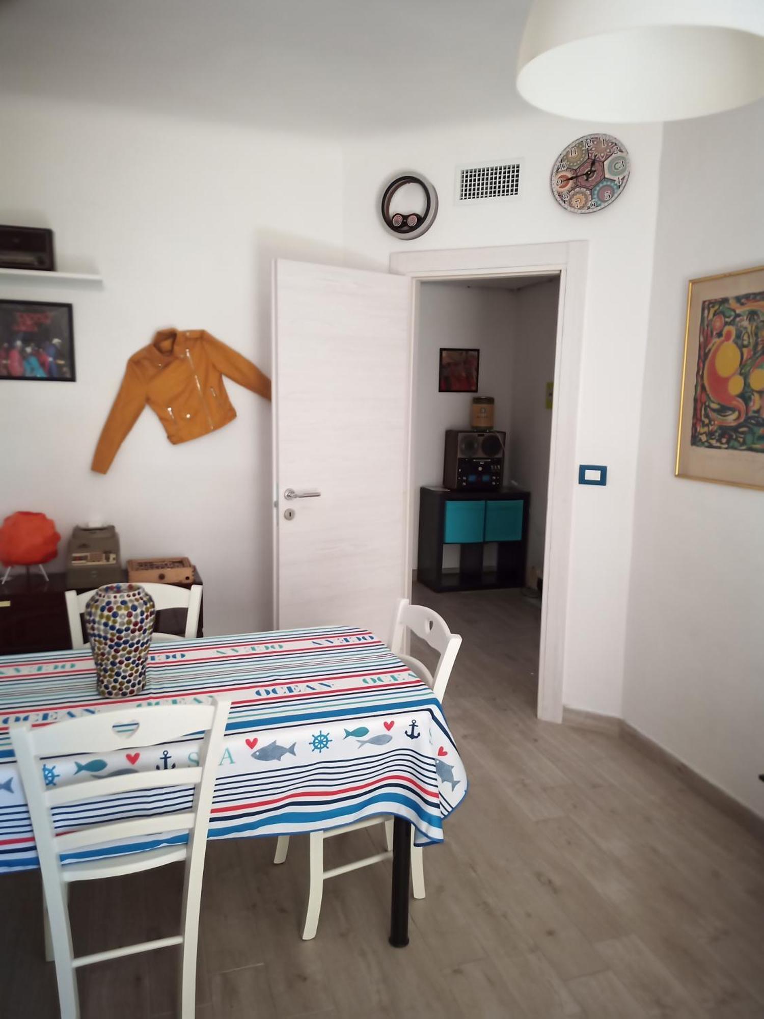 Grand F2 60Mq Centre Antibes, Proche Plages, Commerces, 2 Balcons, Parking, Train, Bus, Deco Vintage, Pet Friendly, Ideal Famille Ou 1-2 Couples Buitenkant foto