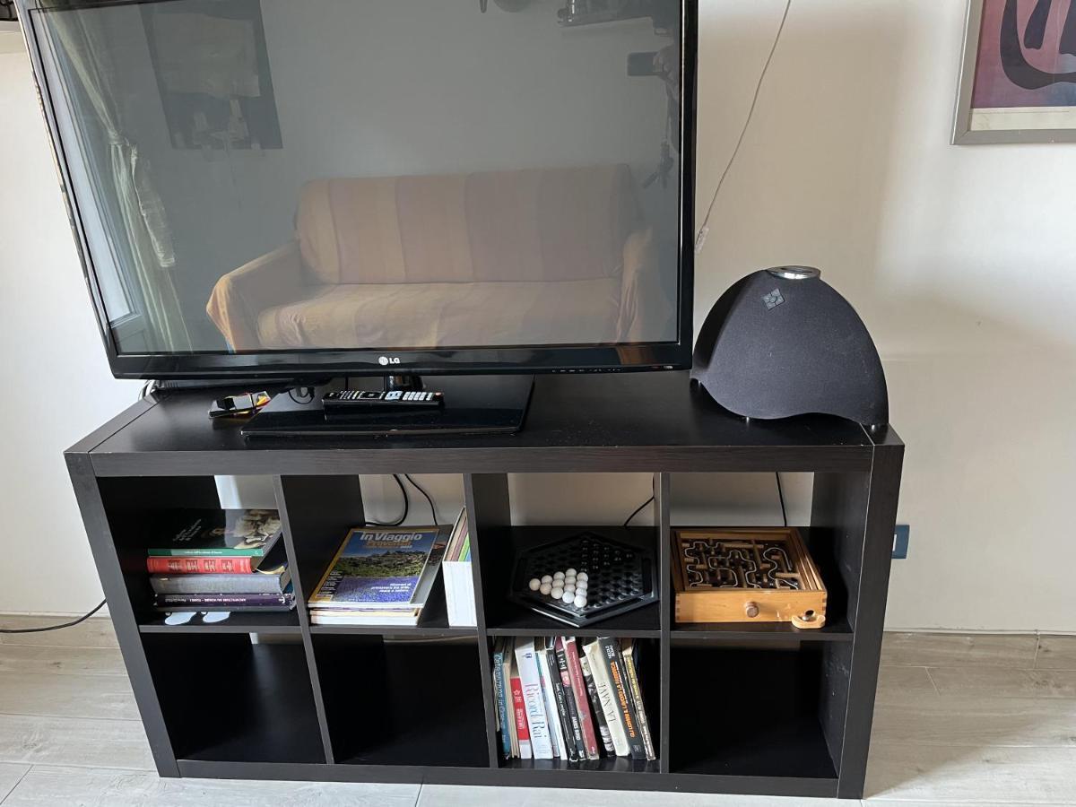 Grand F2 60Mq Centre Antibes, Proche Plages, Commerces, 2 Balcons, Parking, Train, Bus, Deco Vintage, Pet Friendly, Ideal Famille Ou 1-2 Couples Buitenkant foto