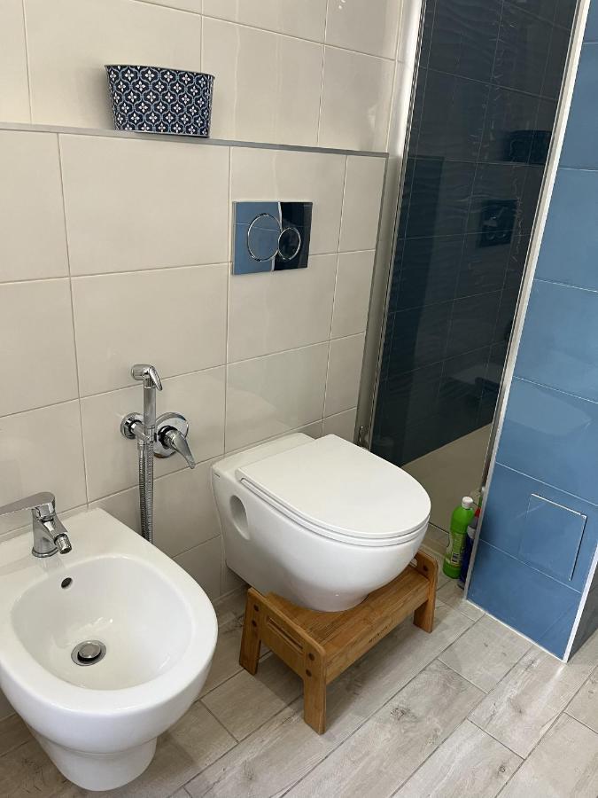 Grand F2 60Mq Centre Antibes, Proche Plages, Commerces, 2 Balcons, Parking, Train, Bus, Deco Vintage, Pet Friendly, Ideal Famille Ou 1-2 Couples Buitenkant foto